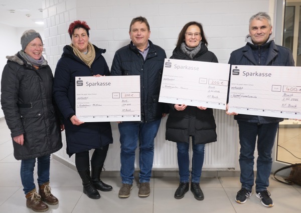 Spendenübergabe der Kolpingfamilie Bruck für Sweet Sweet Smile